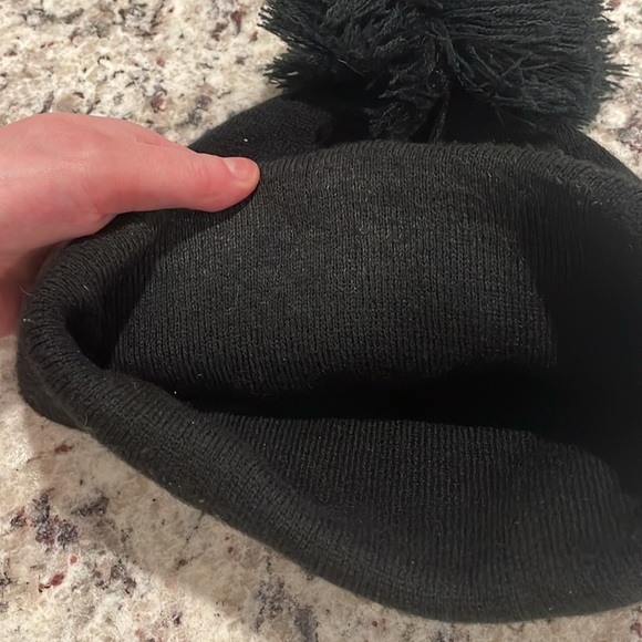 Beanie Tyga Black - Picture 5 of 5